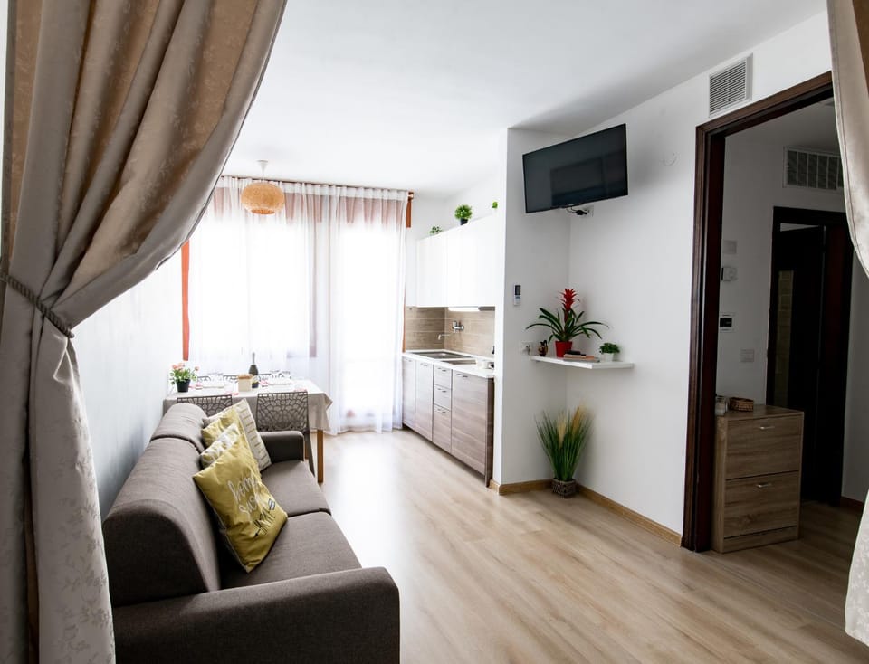 TV and multimedia, Seating area