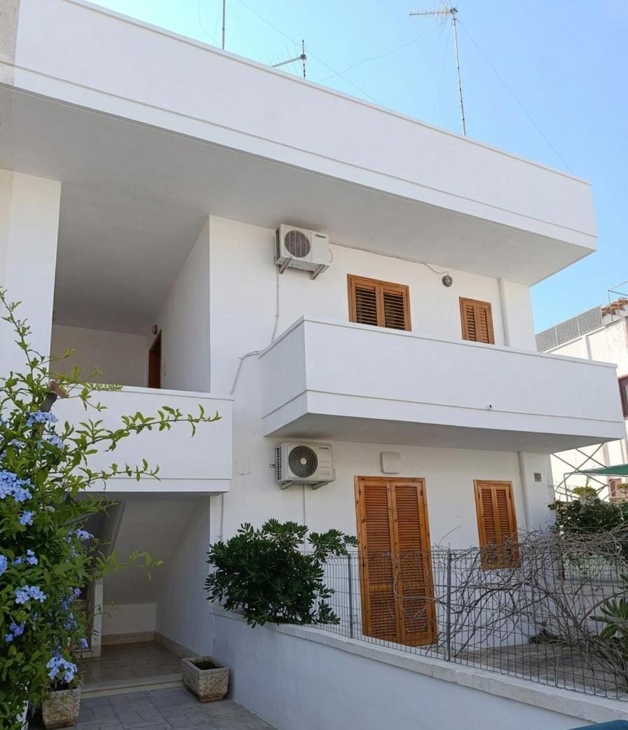 Property building, Balcony/Terrace
