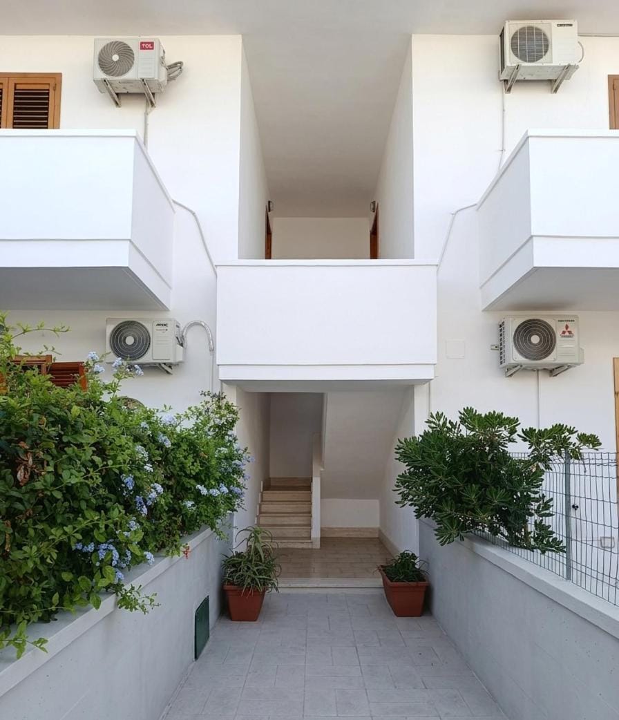 Property building, air conditioner