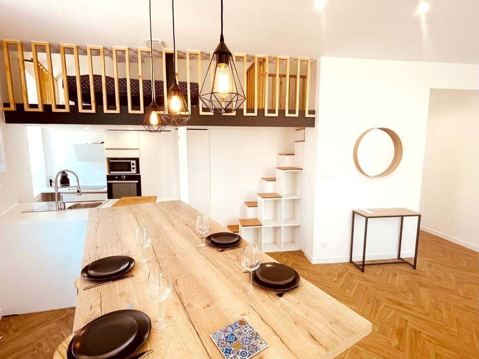 Kitchen or kitchenette, Dining area, minibar, pet friendly, stove