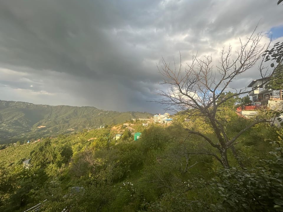Wincliff Orchard Resort Hotel in Uttarakhand