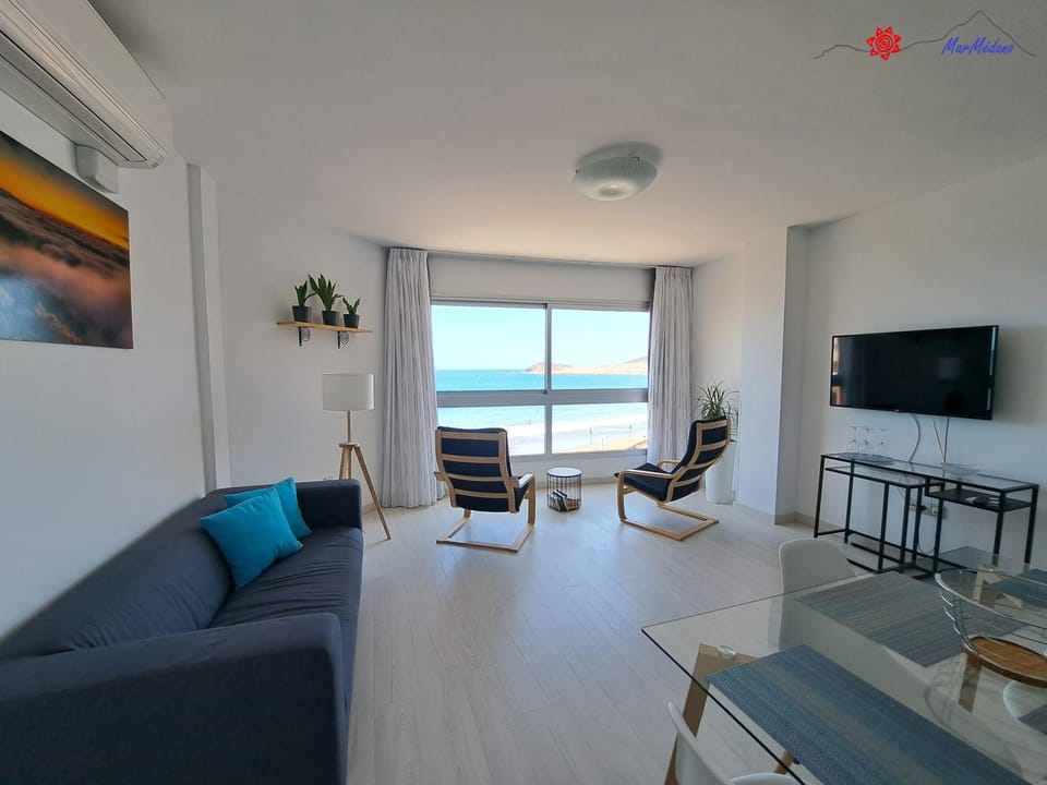 Living room, Sea view