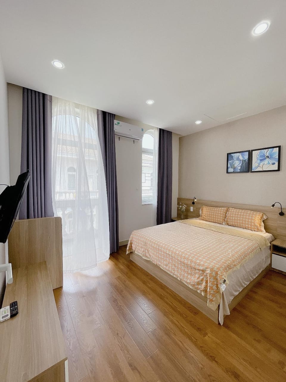 Bed, View (from property/room), Bedroom, wardrobe