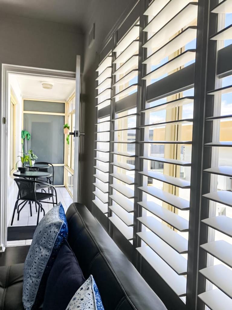Beach apartment 10/22 esplanade sea-views Apartment in Adelaide