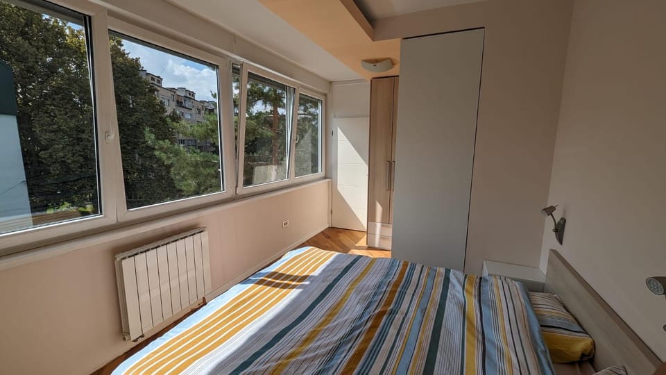 Modern and cozy apartment, excellent location, near Sarajevo City Center, 60m2 Apartment in Sarajevo