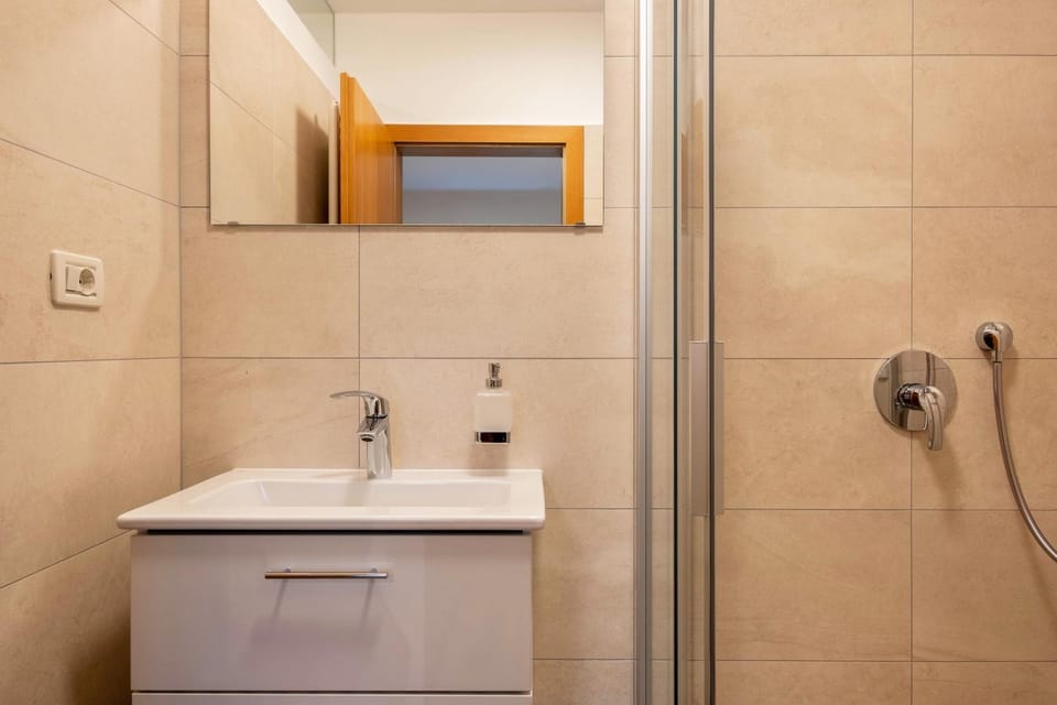 Bathroom, Living room