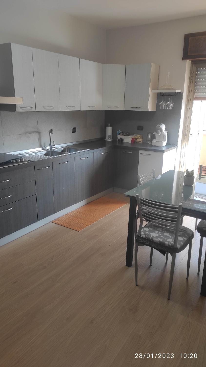 Kitchen or kitchenette, Dining area, dishwasher, pet friendly, stove