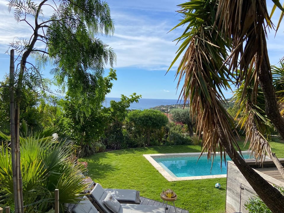 La belle vue mer Villa in Roquebrune-sur-Argens