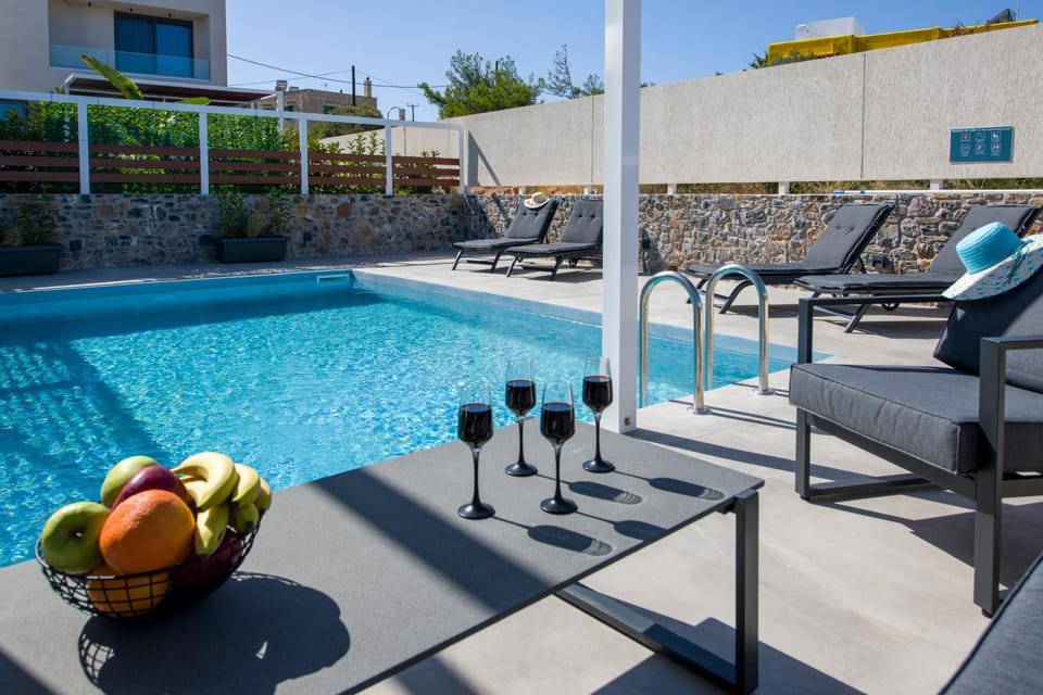 Patio, Day, Seating area, Pool view, Swimming pool, Swimming pool, sunbed