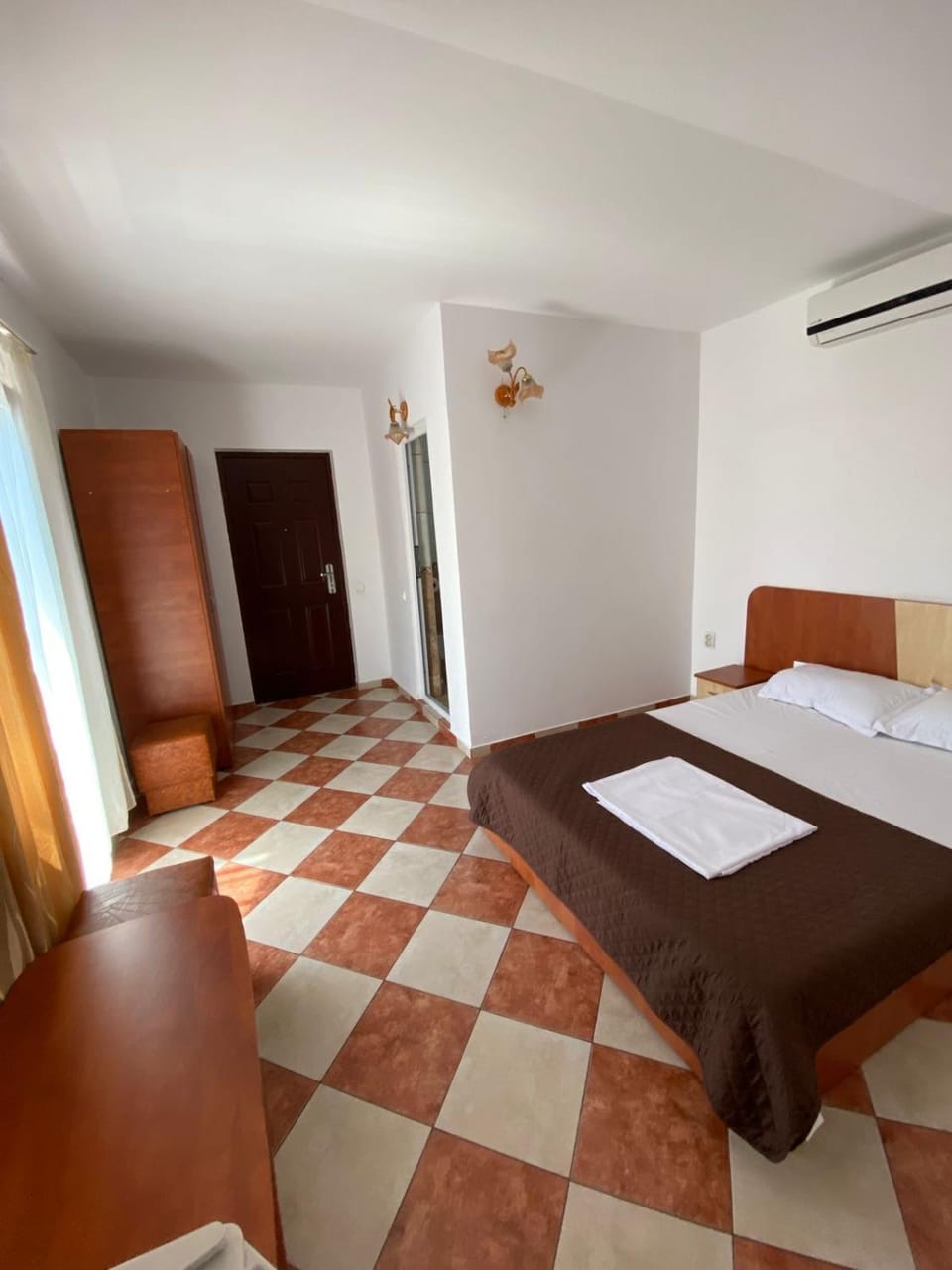 Camere de inchiriat" CASA PRINTESA" Bed and Breakfast in Constanța County