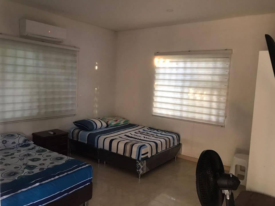 Casa Villa Rosita con piscina privada! Villa in Melgar