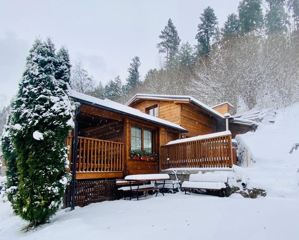 Property building, Day, Natural landscape, Winter, Mountain view