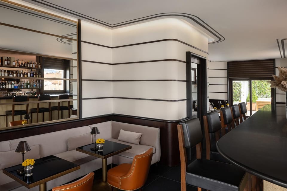 Lounge or bar