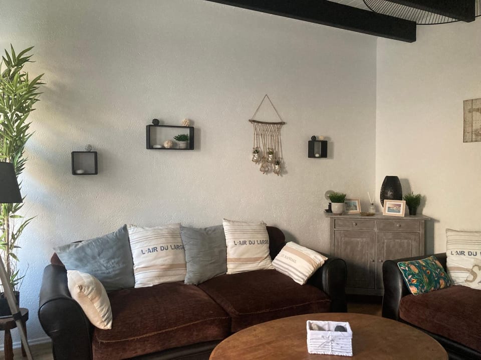 La marinière House in Locquirec