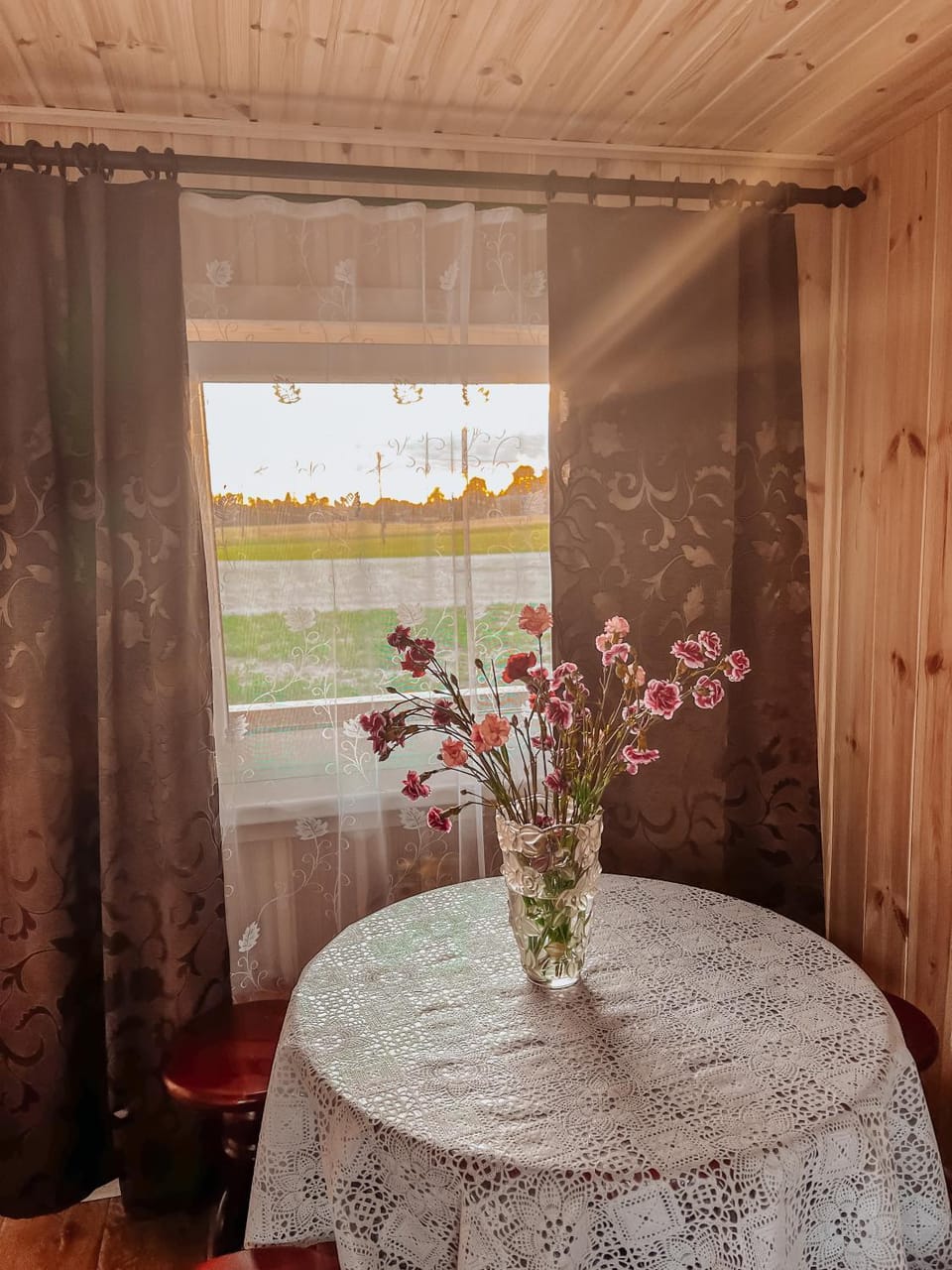 Seating area, Dining area