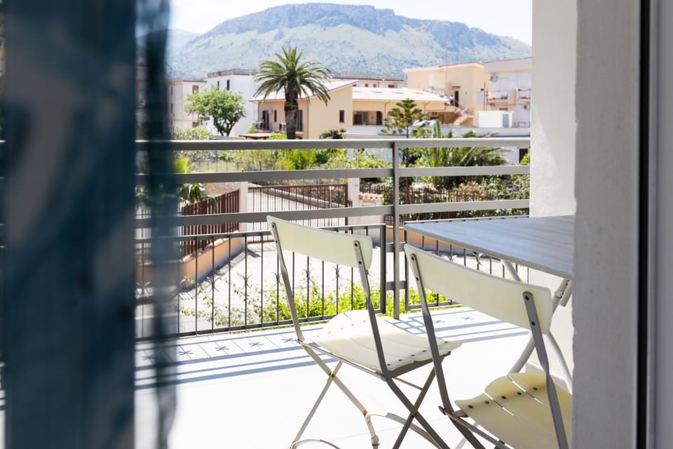 Property building, View (from property/room), Balcony/Terrace, Mountain view