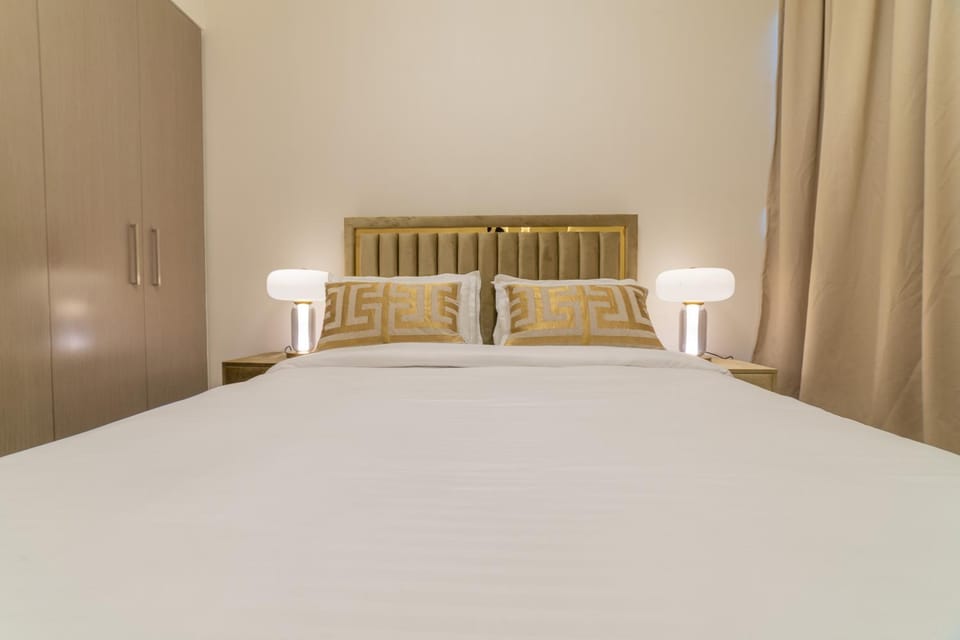 FIRST CLASS 2BR with full DUBAI BOULEVARD view Apartment in Dubai