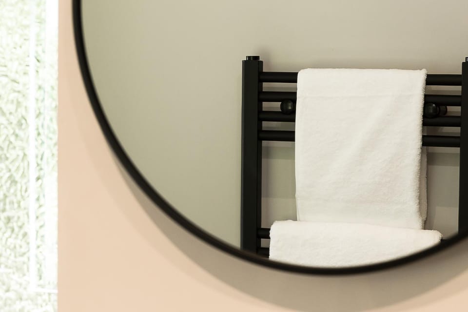 Shower, internet, towels