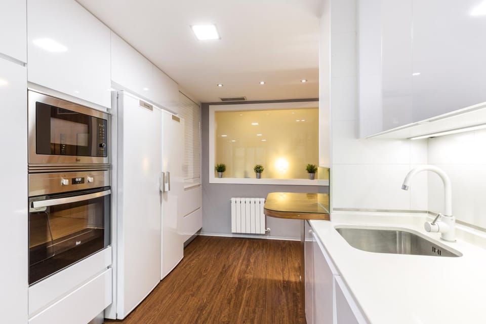 Kitchen or kitchenette, Living room