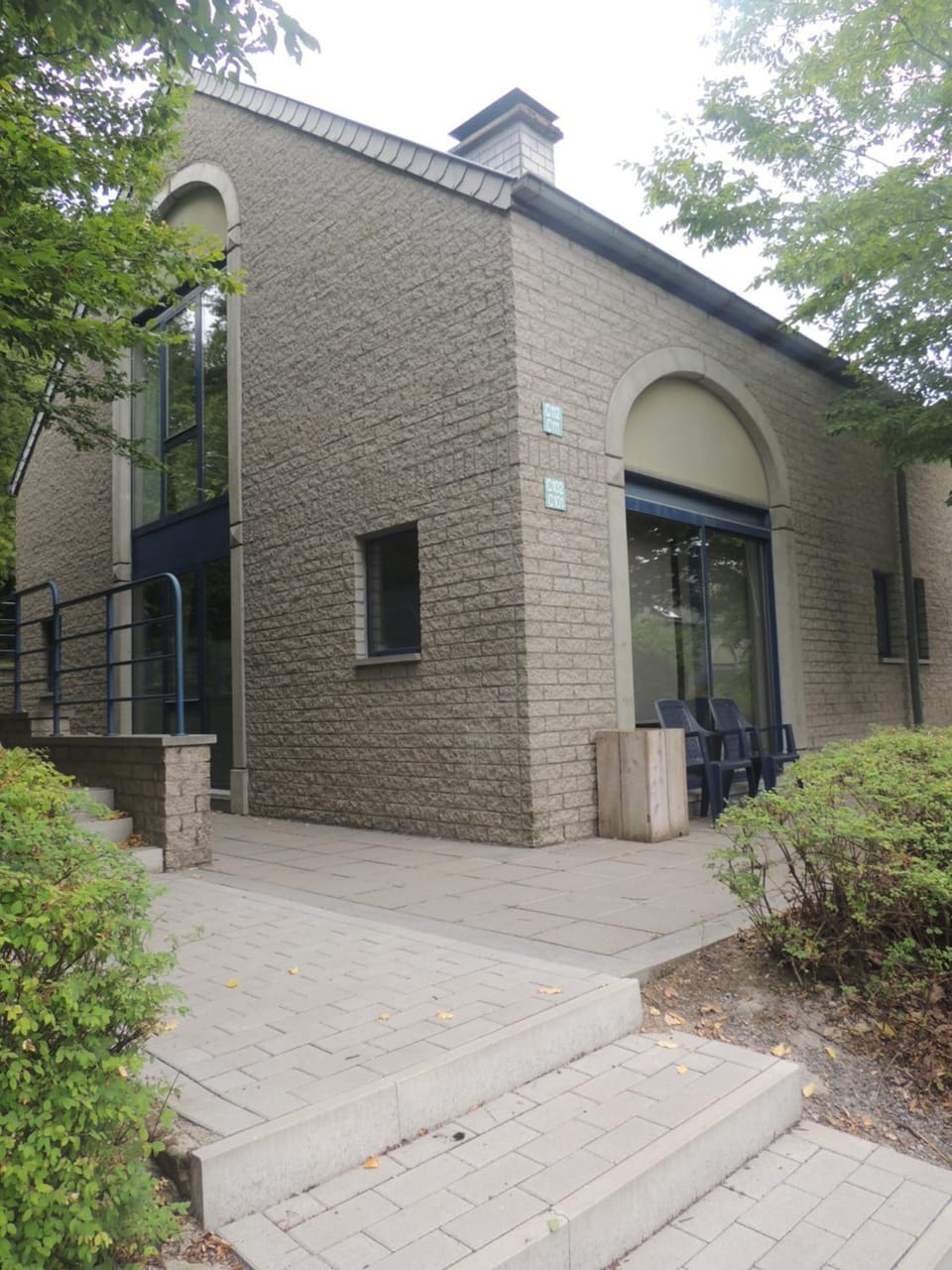 Property building, Facade/entrance