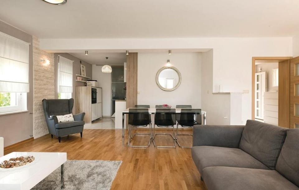 Kitchen or kitchenette, Living room, Dining area