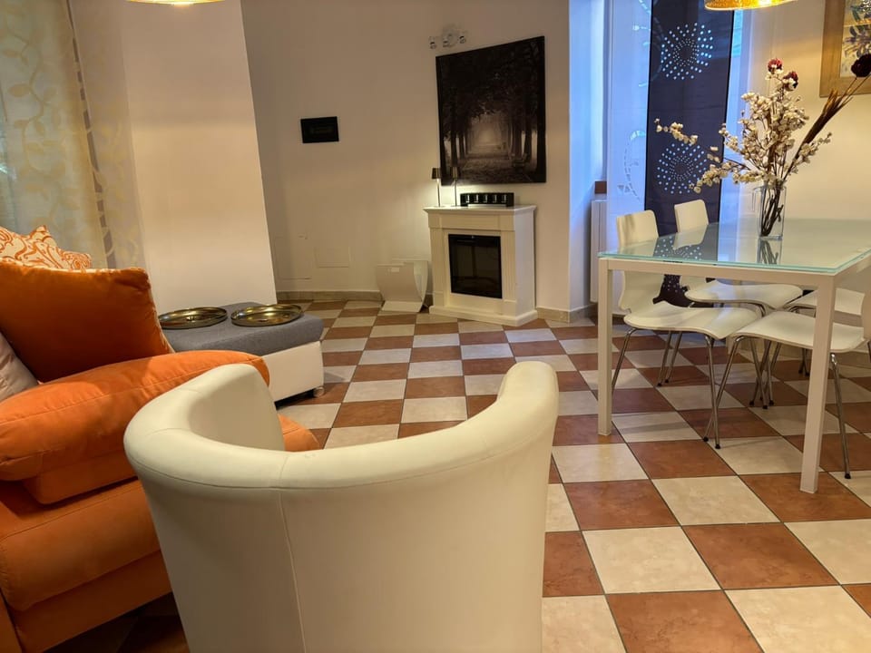 Living room, Seating area