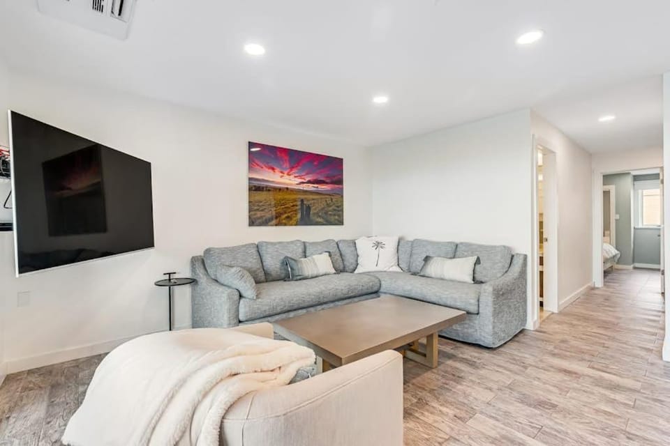 Rehoboth Beach --- 23 Maryland Ave #500 - Tidewater House Apartment in Henlopen Acres