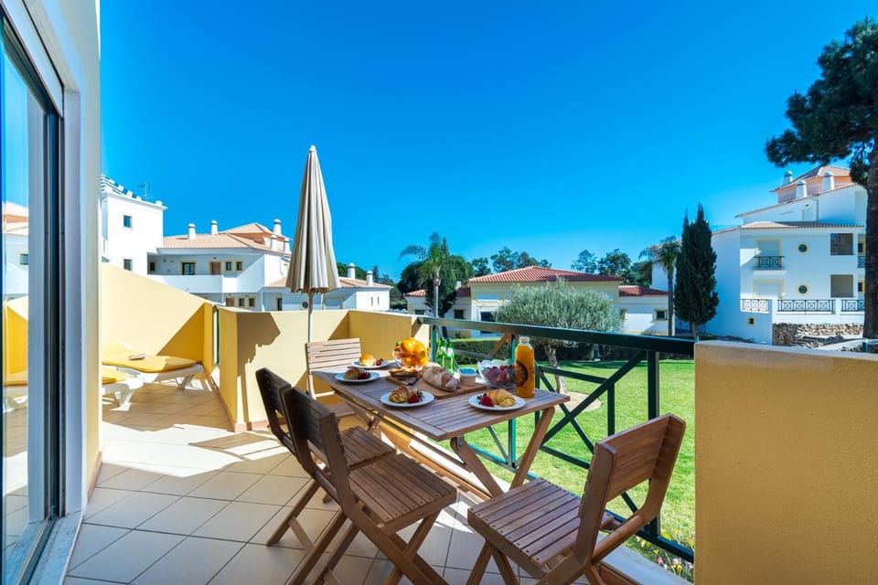 Balcony/Terrace, Dining area