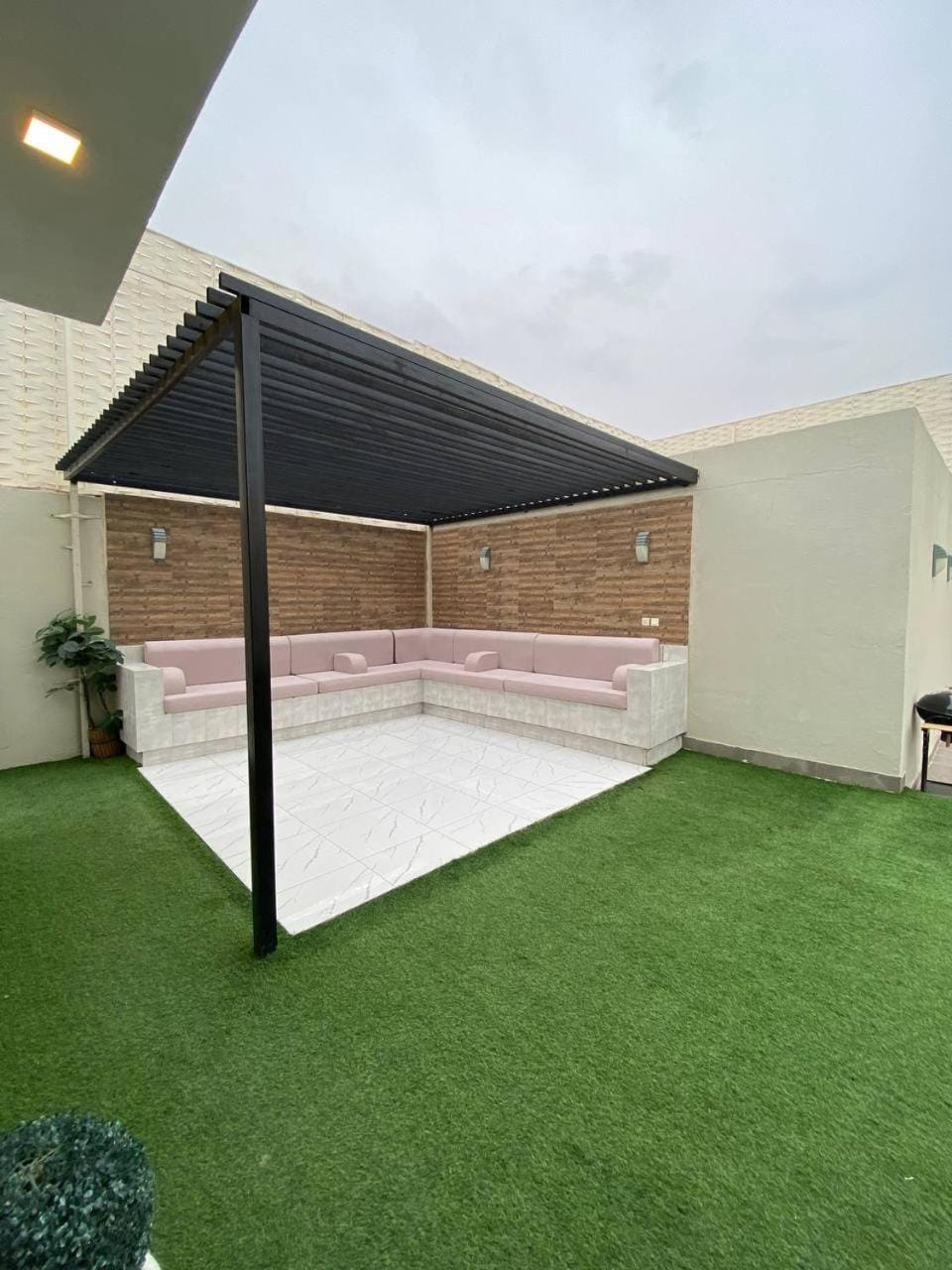 Patio, Day