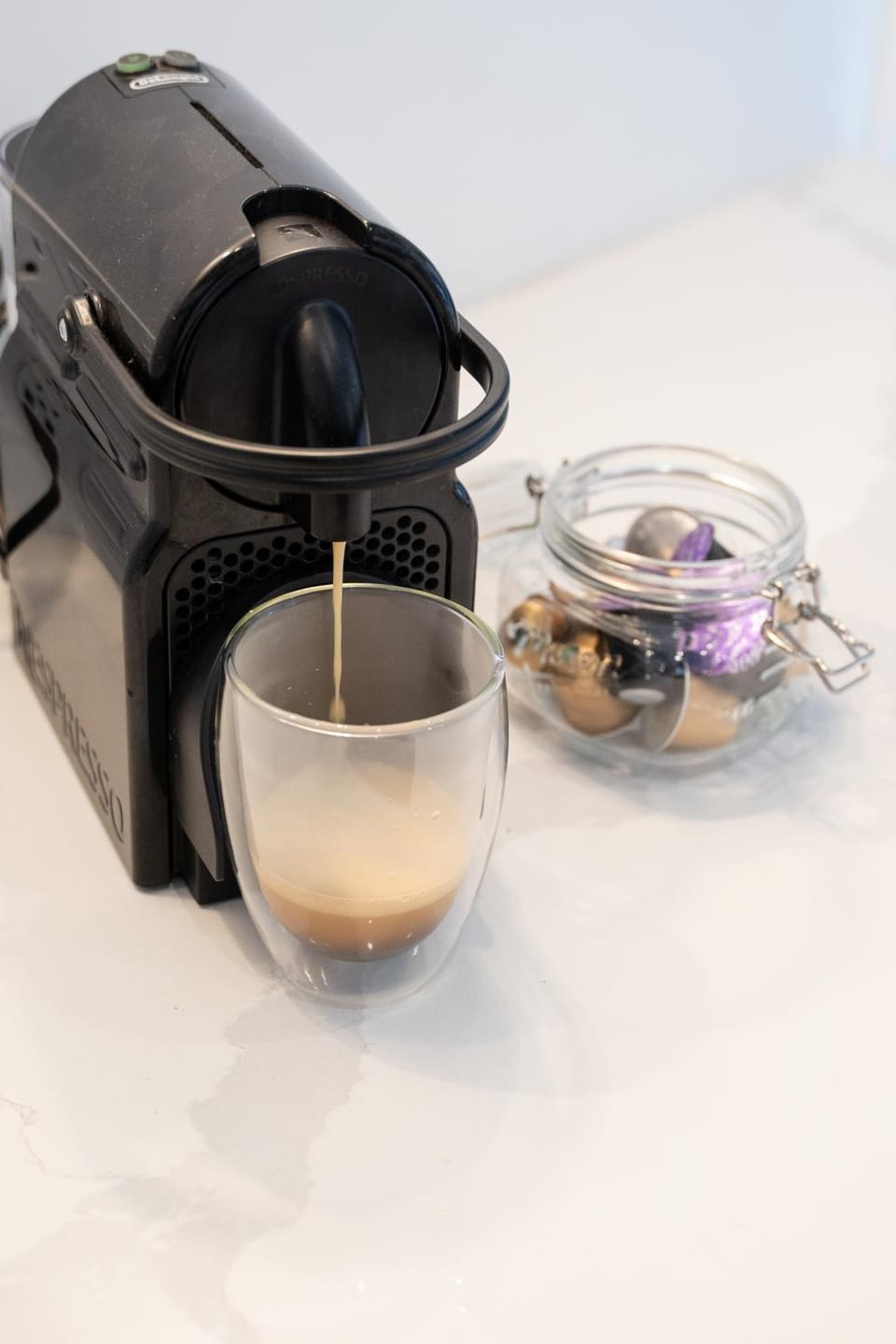 Coffee/tea facilities, Food and drinks