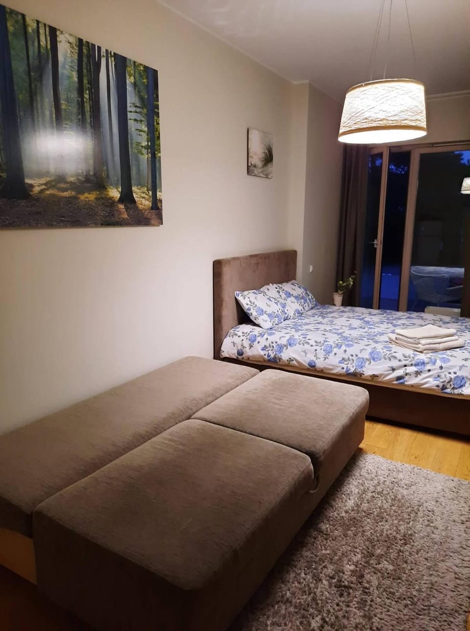 Bed, Photo of the whole room