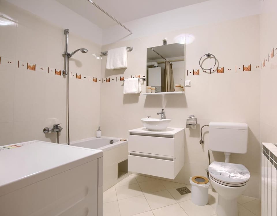 Toilet, Bathroom, Bath