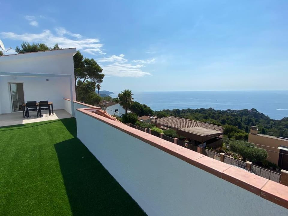 Balcony/Terrace, Garden view, Mountain view, Sea view