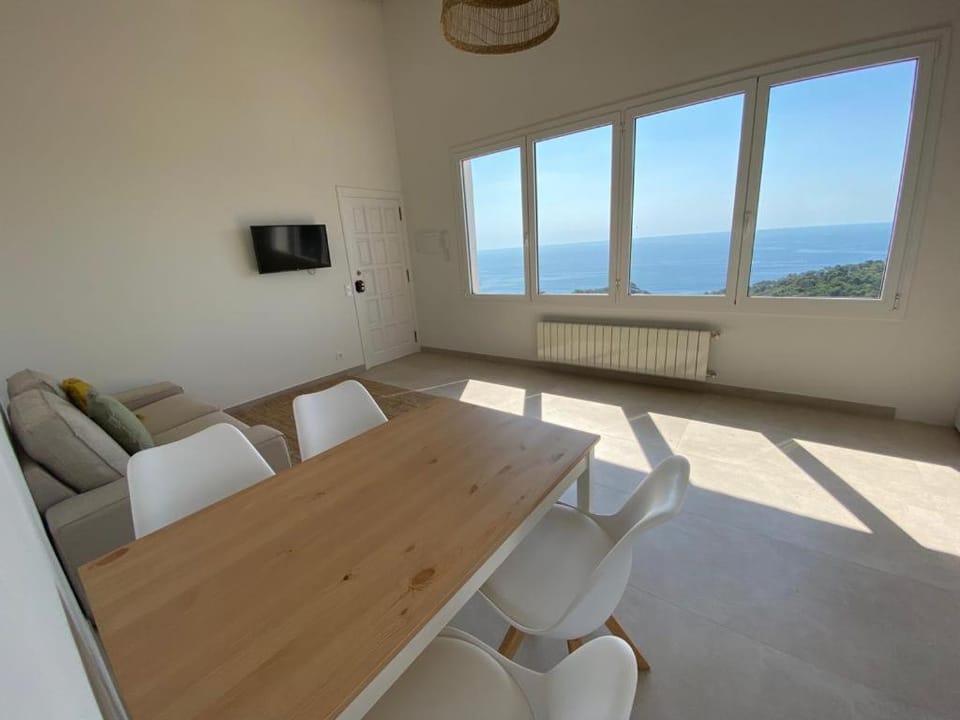 TV and multimedia, Dining area, Sea view