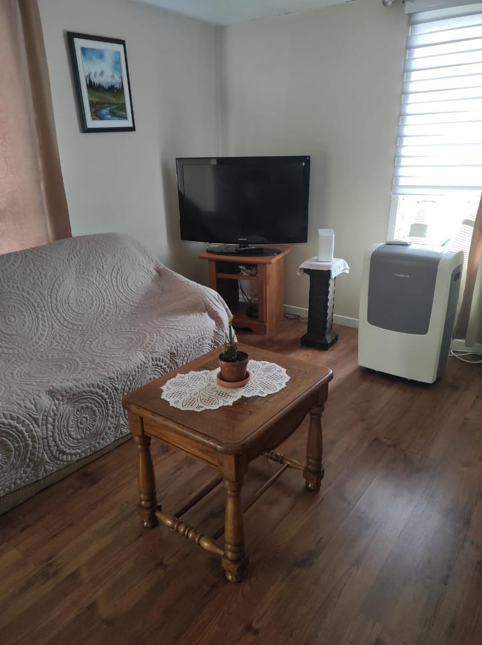 Private Home in downtown Edmundston! Apartment in Edmundston