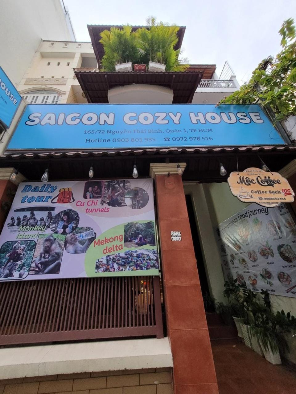 Facade/entrance, Property logo or sign