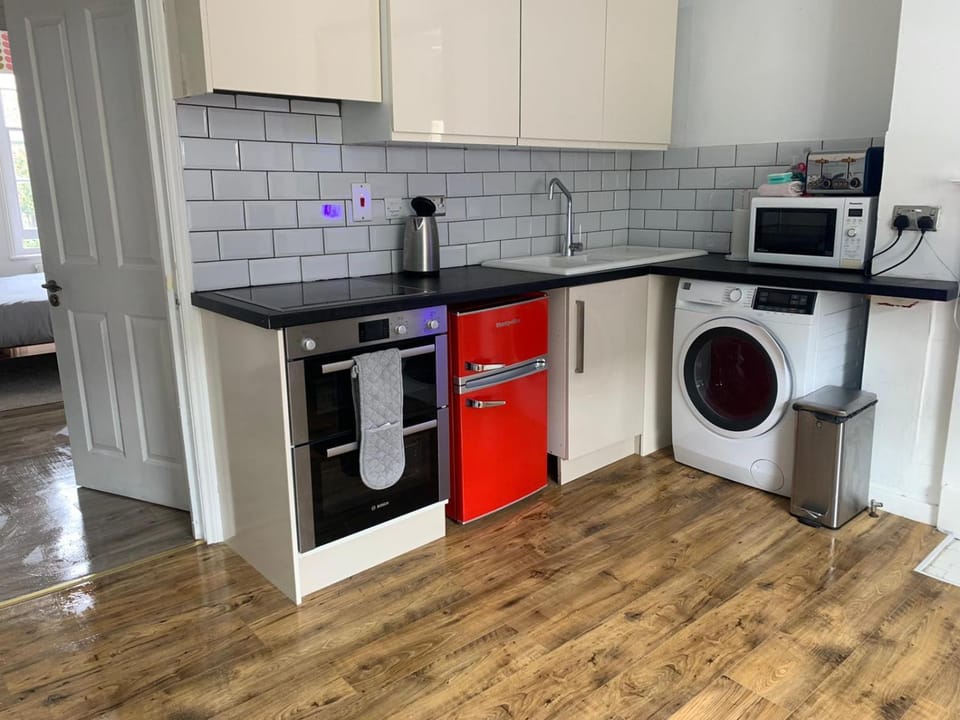 Jolly Fox Folkestone Apartment in Folkestone