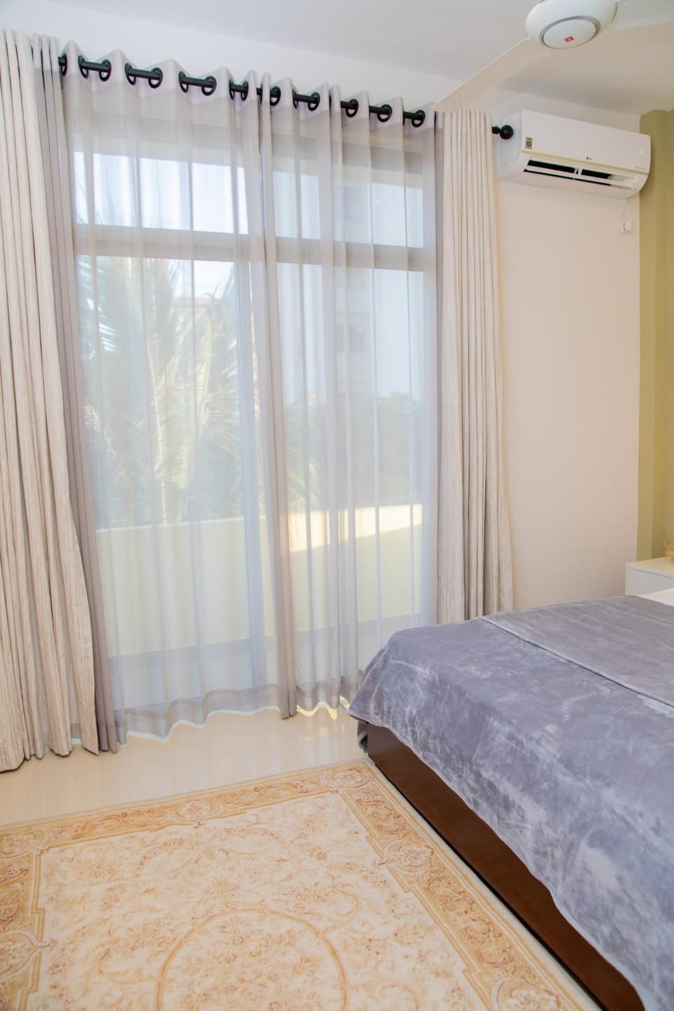 Bed, Photo of the whole room, Bedroom, air conditioner