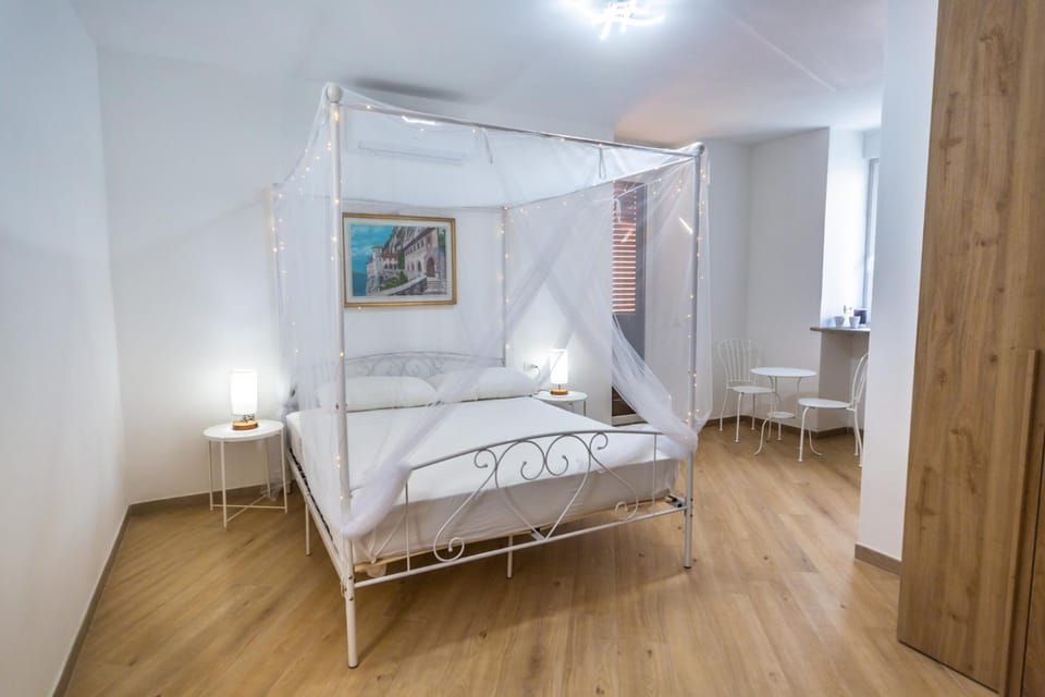 Around Lago Maggiore rooms Bed and Breakfast in Canton of Ticino