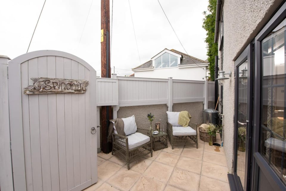 Property building, Patio