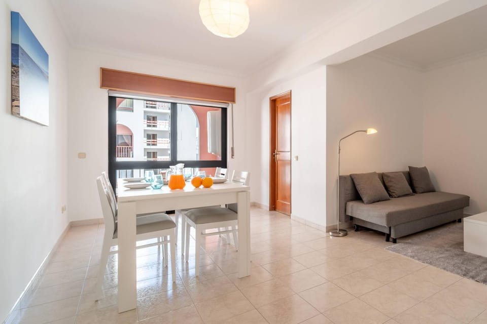 Quarteira Beach - 2 D by HelloVacations Apartment in Quarteira