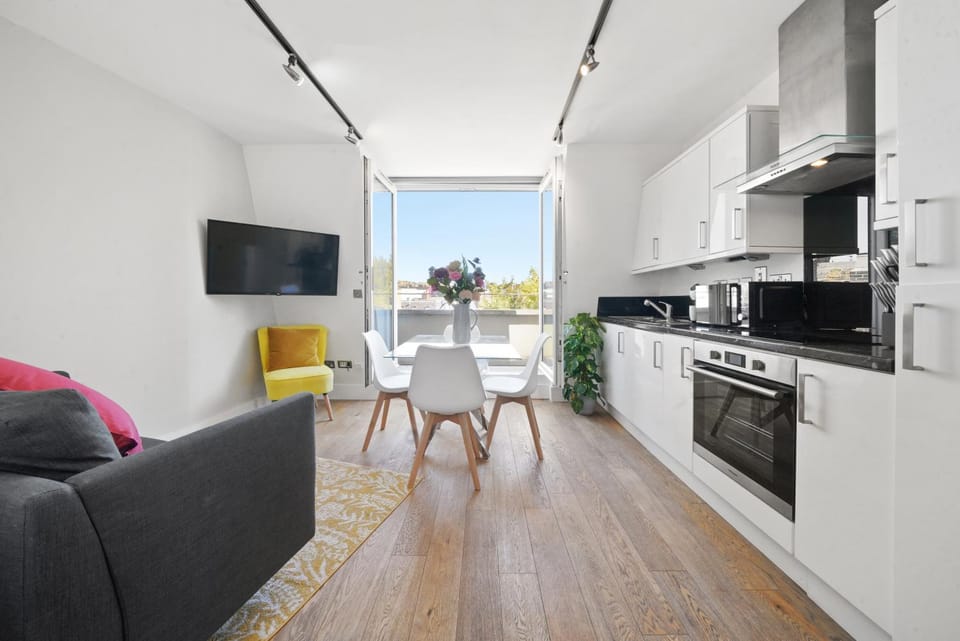 Manhattan-style 2bed near Camden Free WiFi Apartment in London Borough of Islington