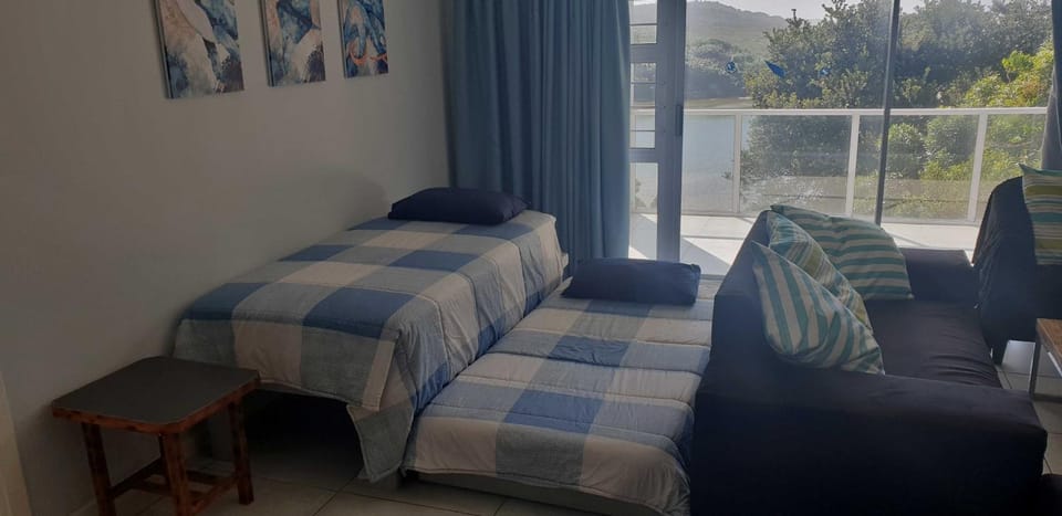 Bed, Living room, Seating area