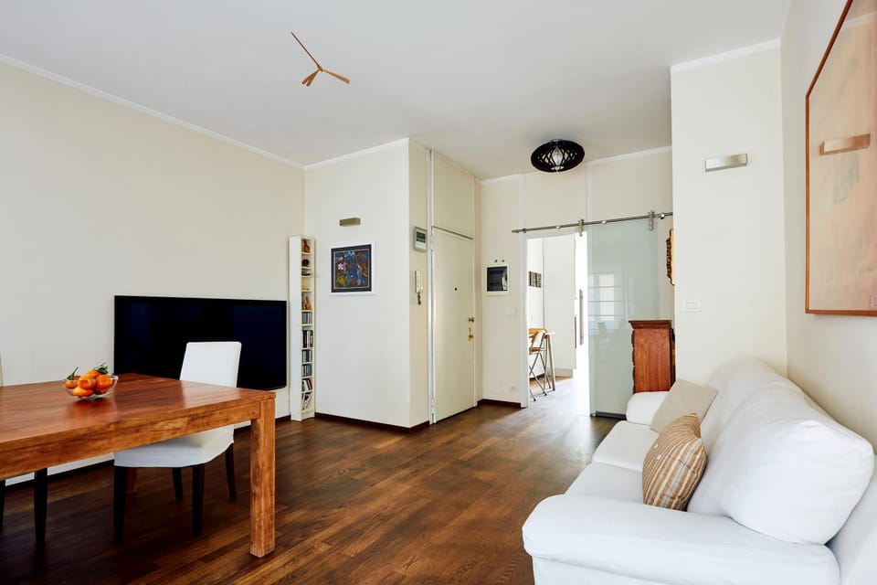 TV and multimedia, Living room, locker, air conditioner