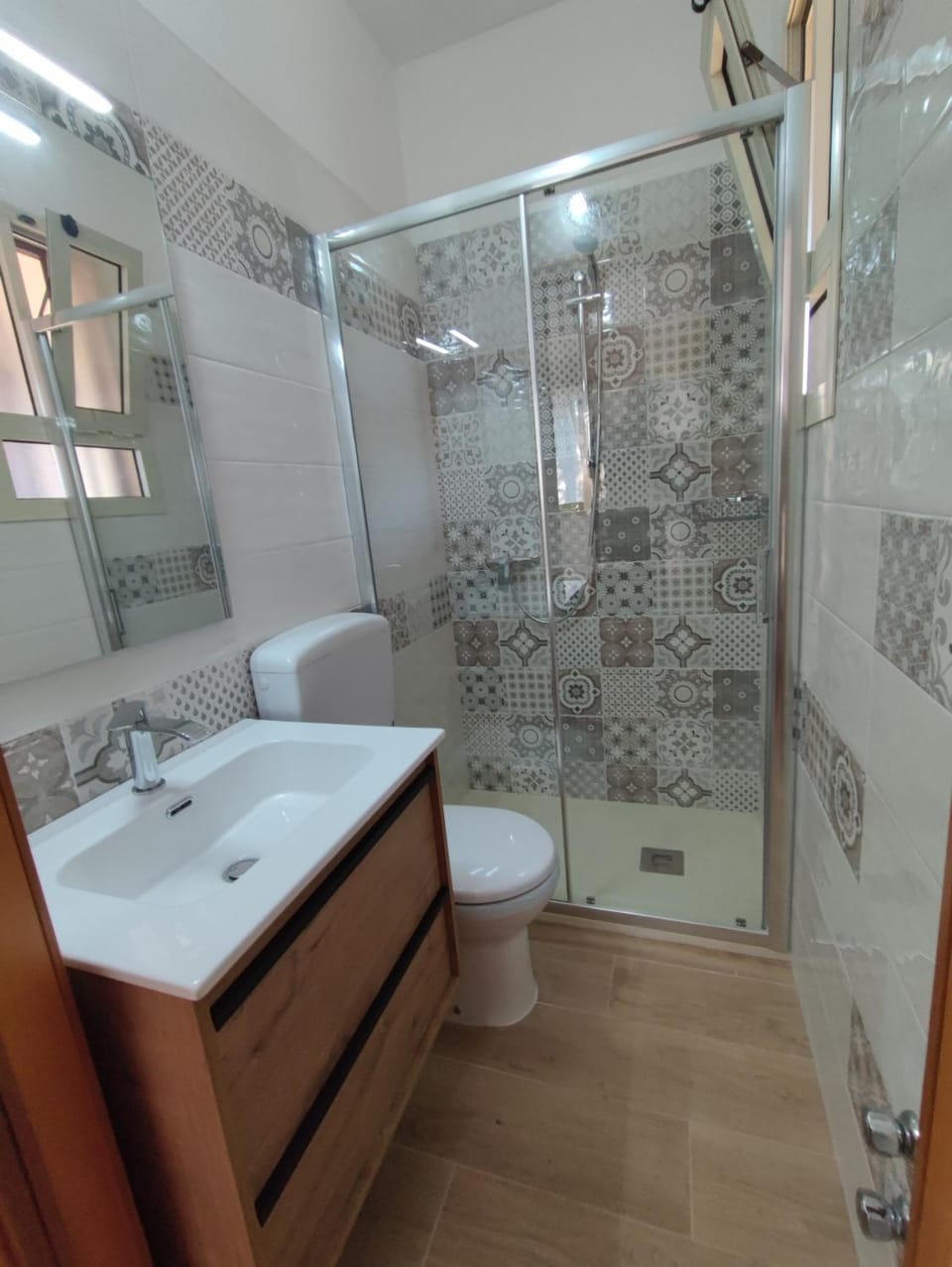 Shower, Bathroom