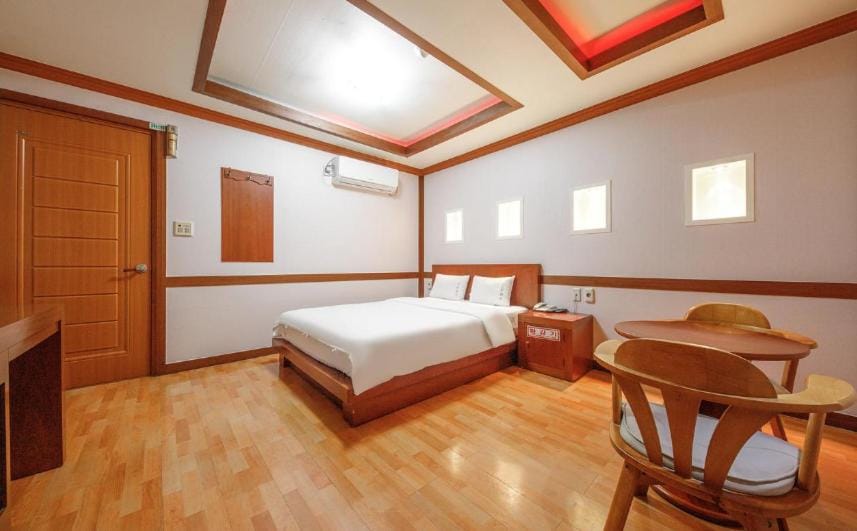 Utopia Hotel Motel in South Korea