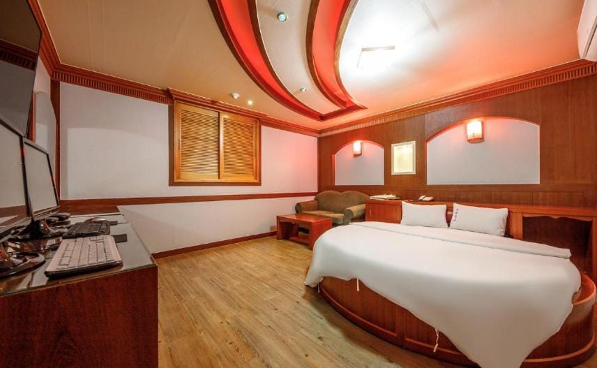 Utopia Hotel Motel in South Korea