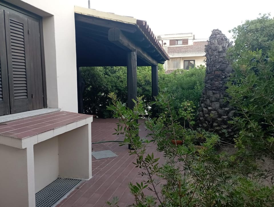 Domus Garden Bed and Breakfast in Olbia
