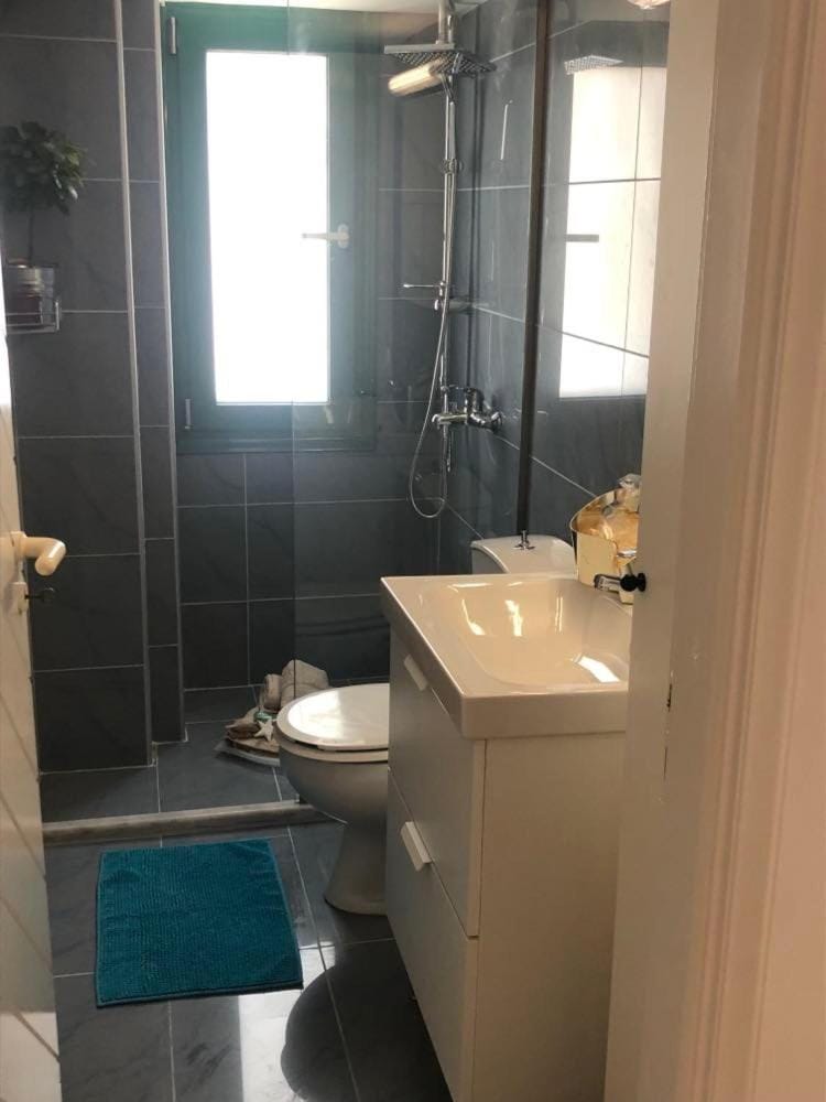 Paraskevi's Apt - City Center w/ Lovely Park View Apartment in Rhodes