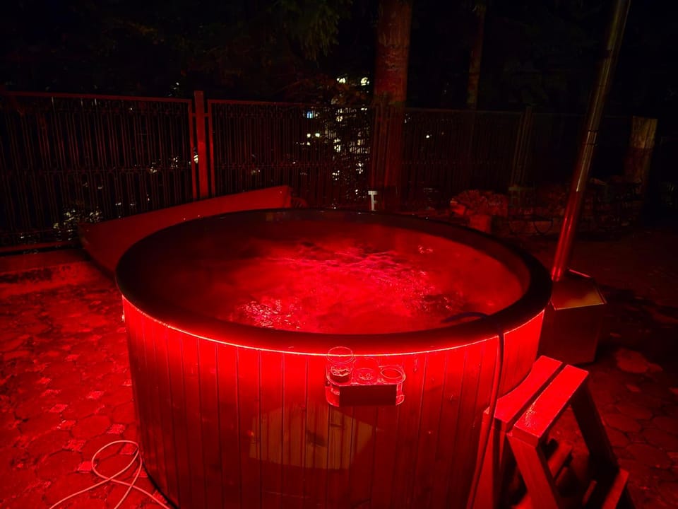 Night, Hot Tub